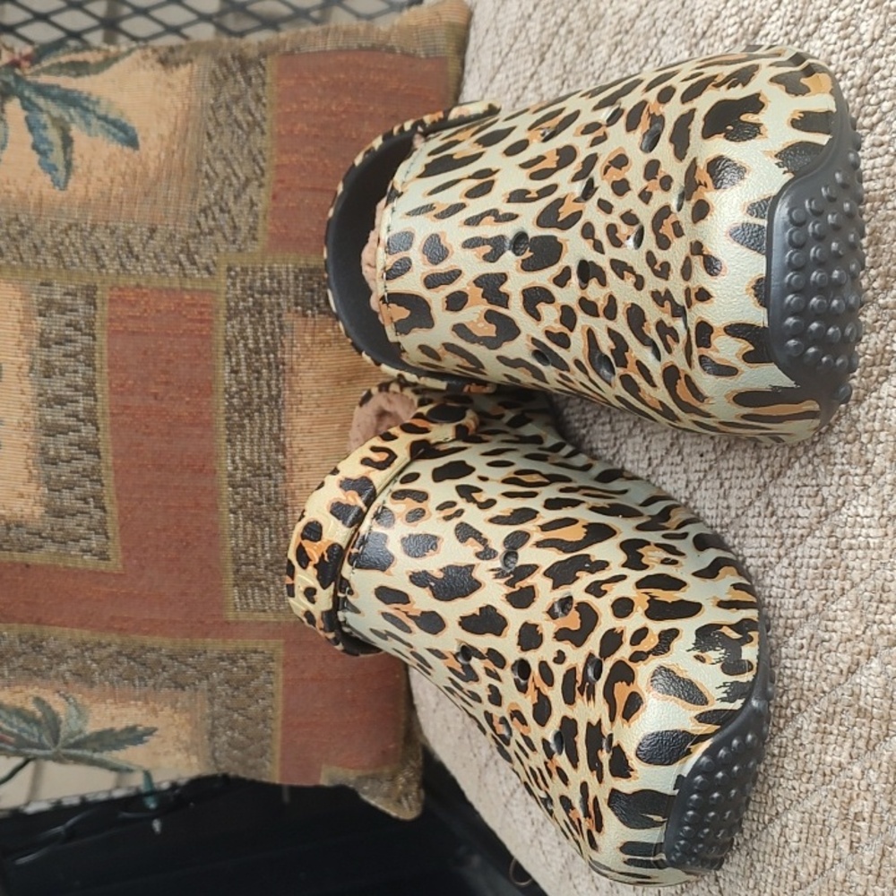 🐆Shoes - Picture 3 of 10